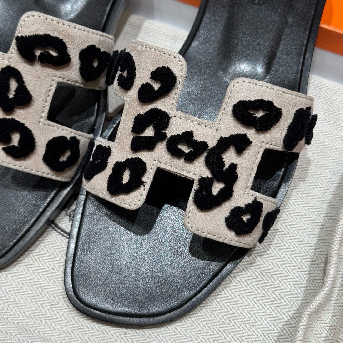 Hermes Slippers