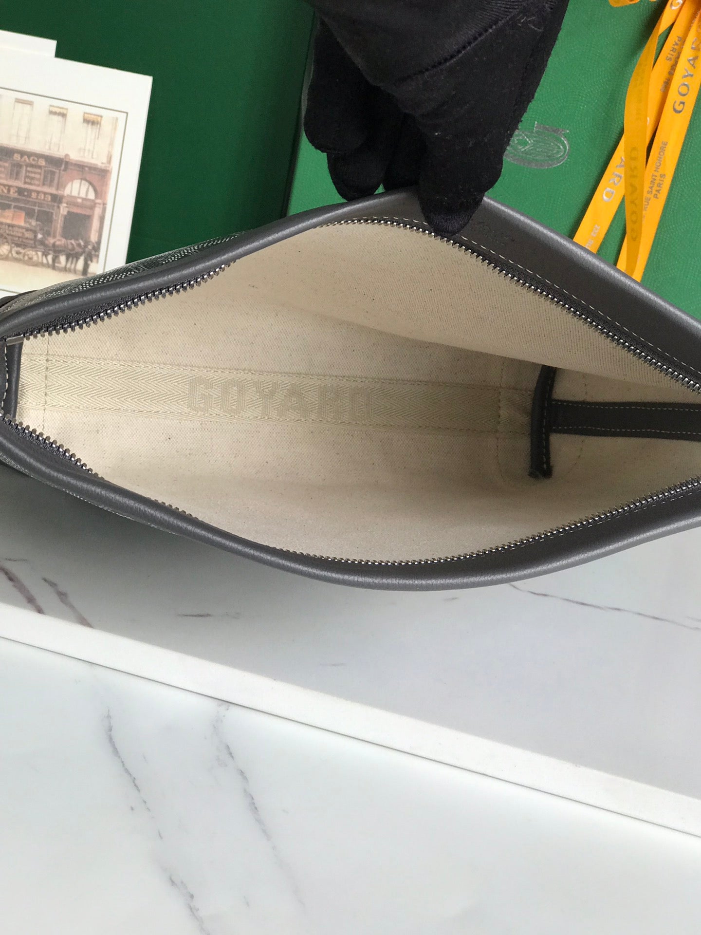 Goyard Conti