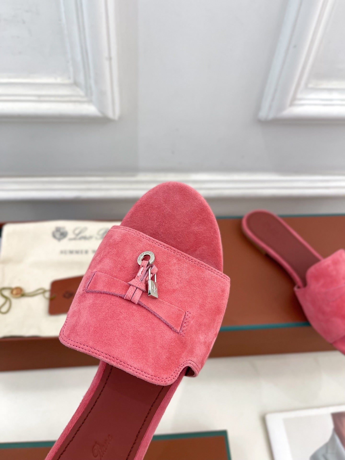 LP Sandals