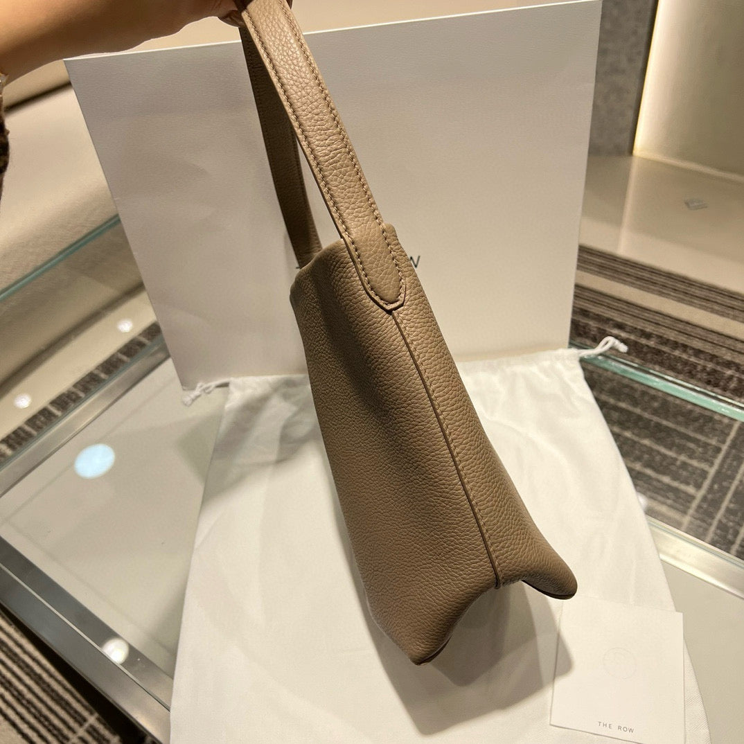 The Row Bucket Bag(24CM*22CM*11CM)