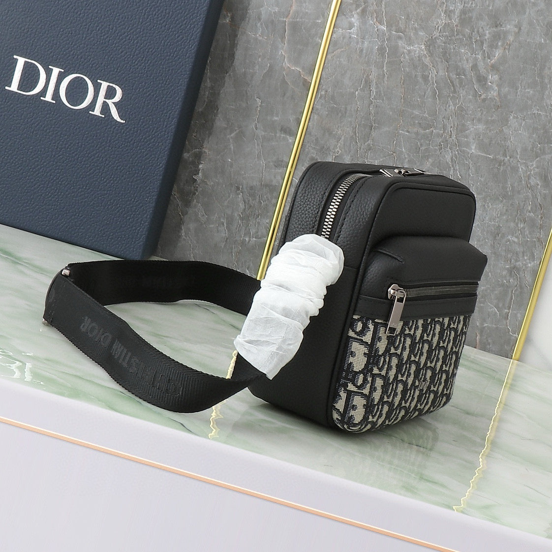 Dior Rider 2.0 Zipped Messenger Bag