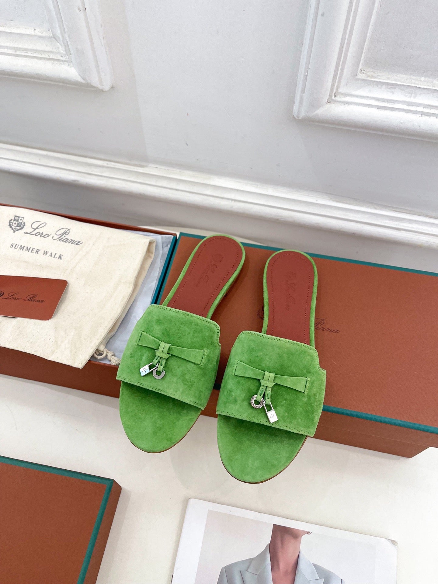 LP Sandals