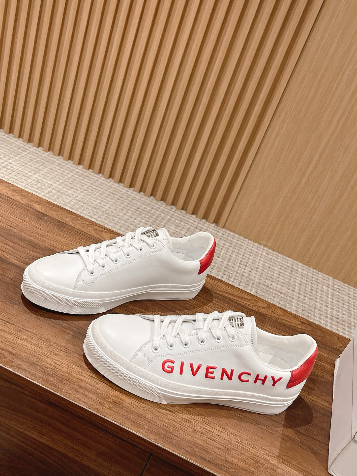 Givenchy Sneakers