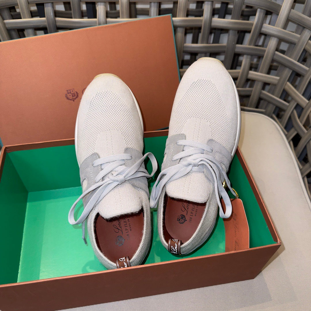 LP Sneakers
