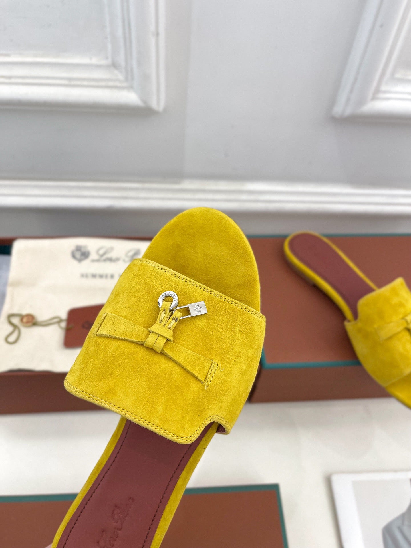 LP Sandals