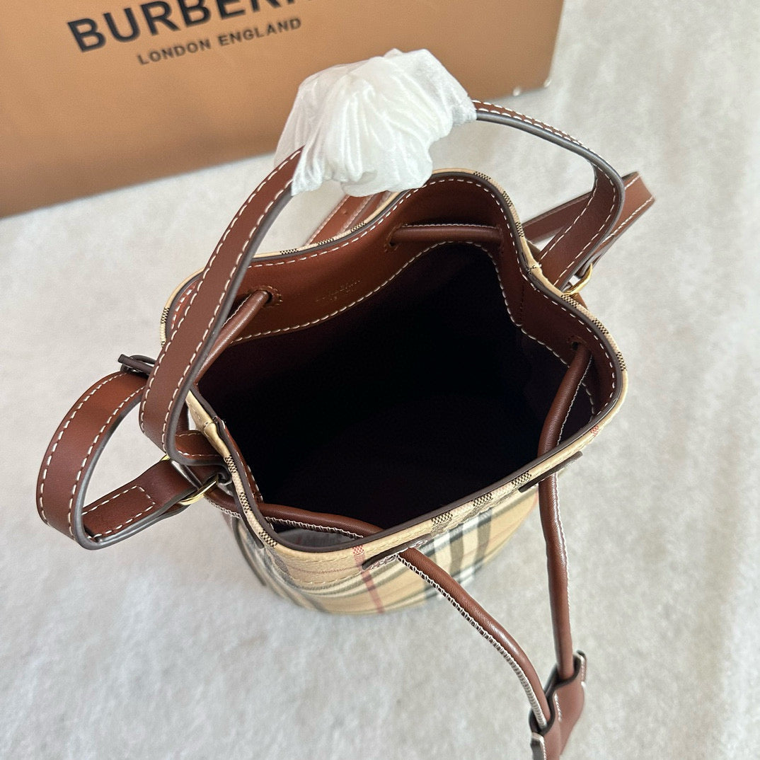 BBR Check Bucket Bag