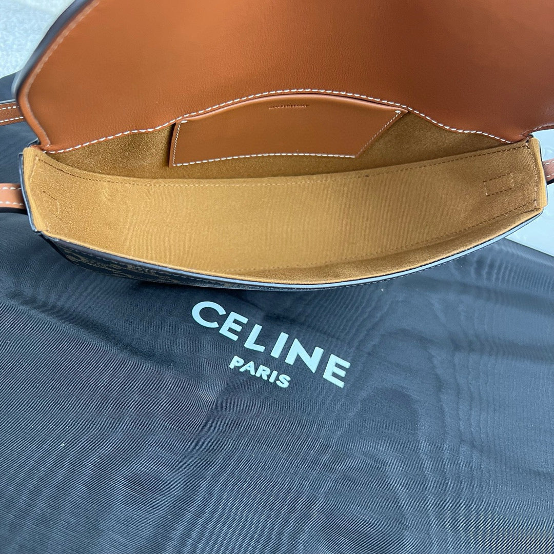Celine Triomphe