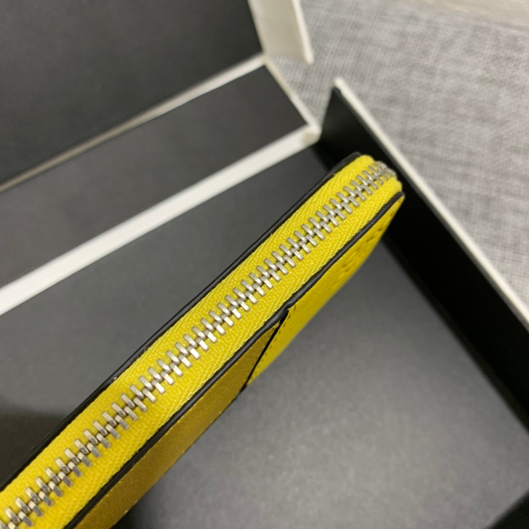 Loewe Wallet
