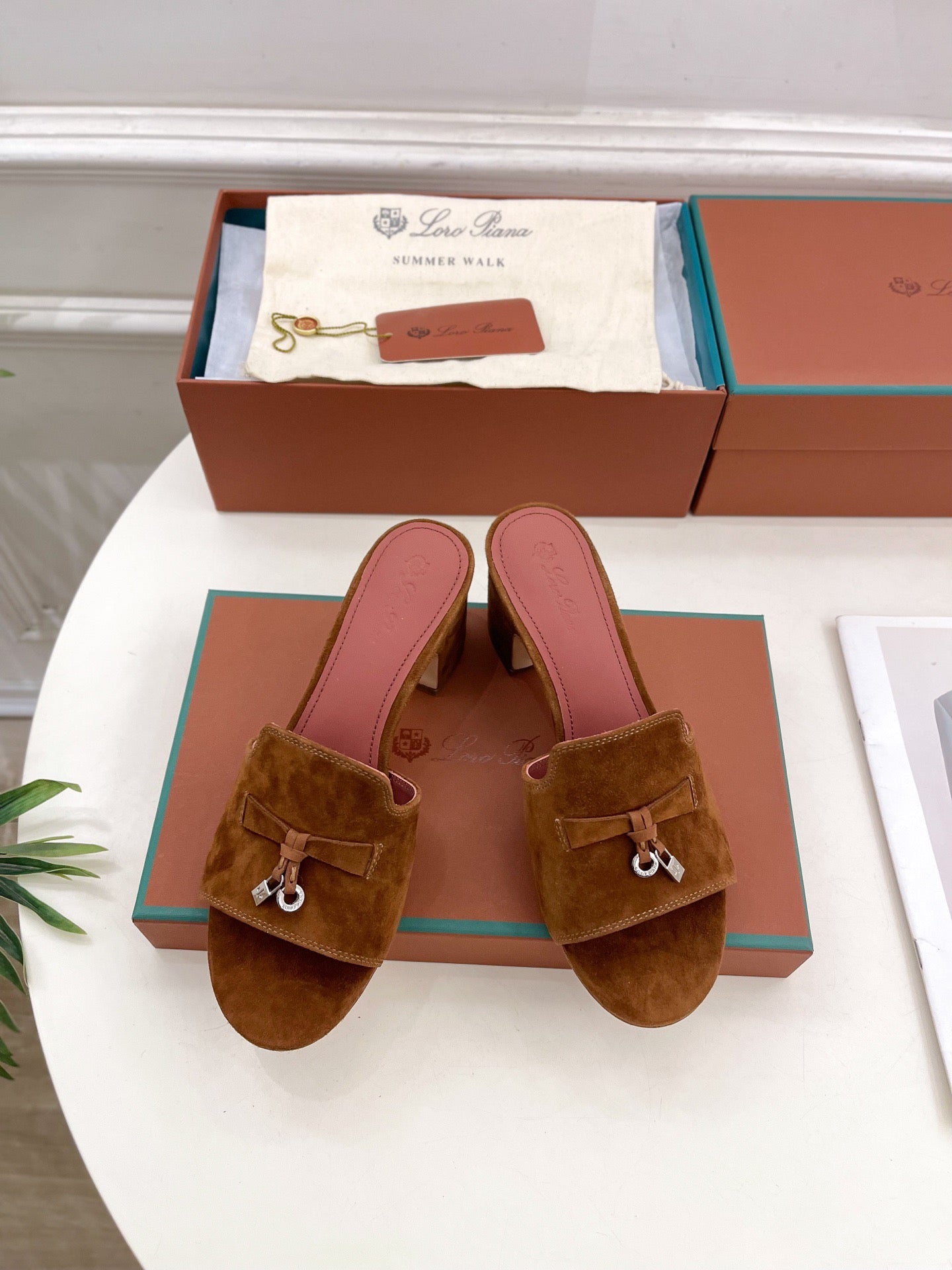 LP Sandals