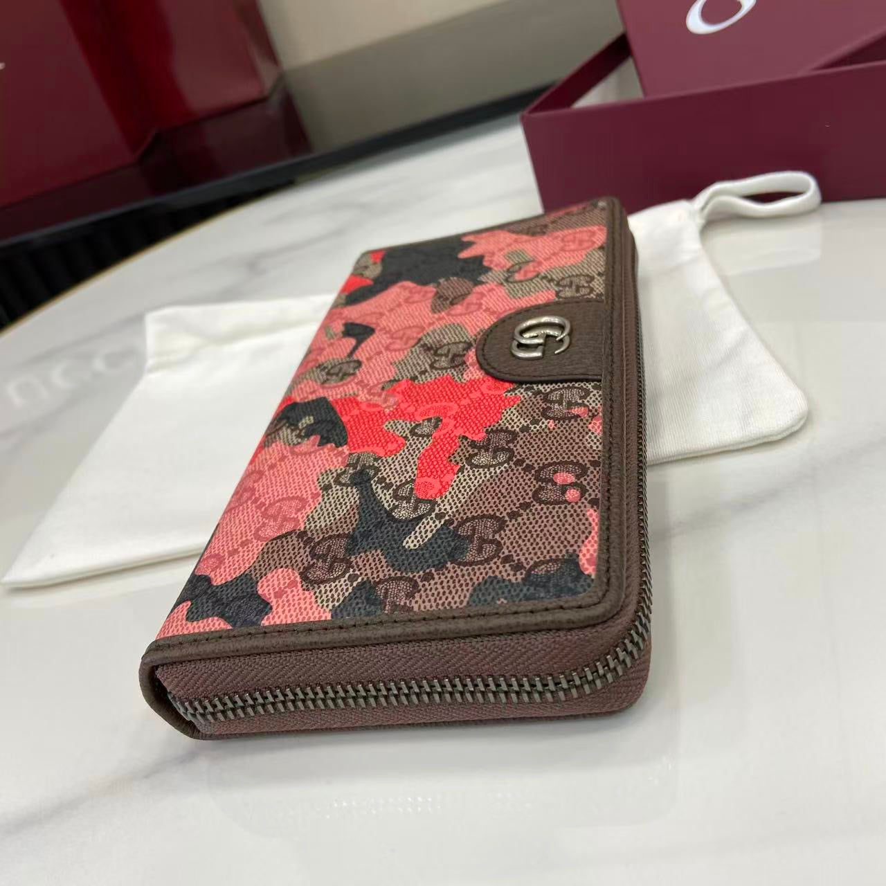 Gucci Long Zipped Wallet