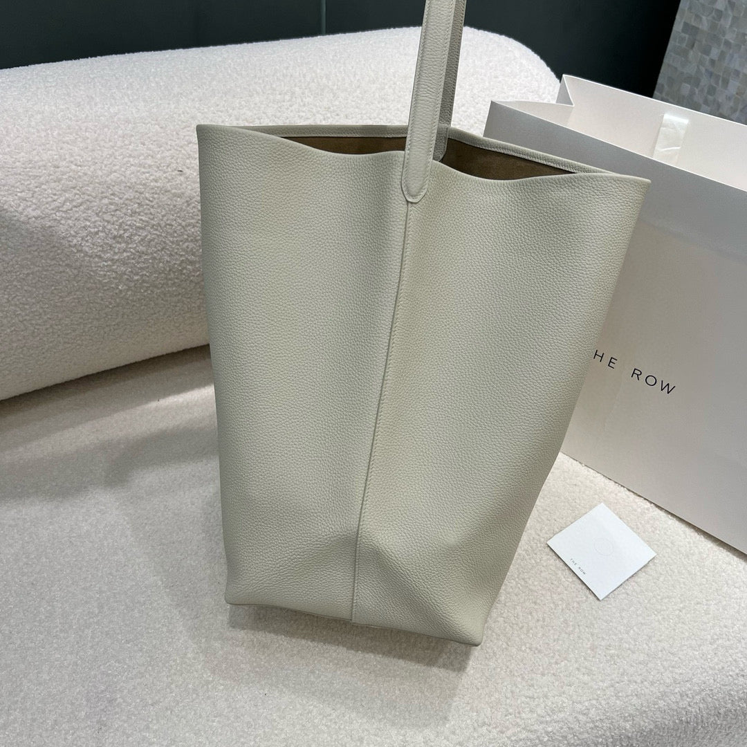 The Row Bucket Bag(44CM*38CM*21CM)