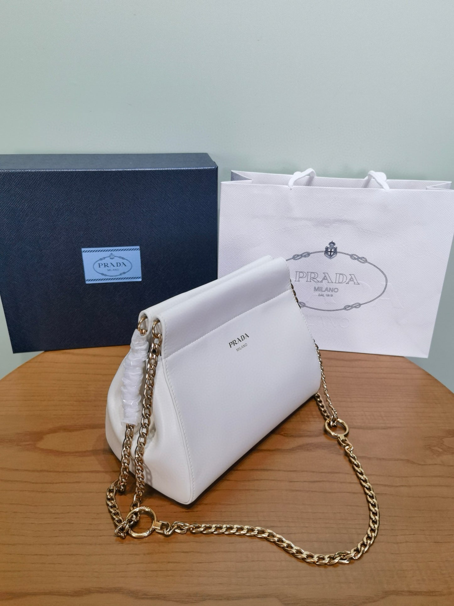PD Enchaine Cross Body Bag
