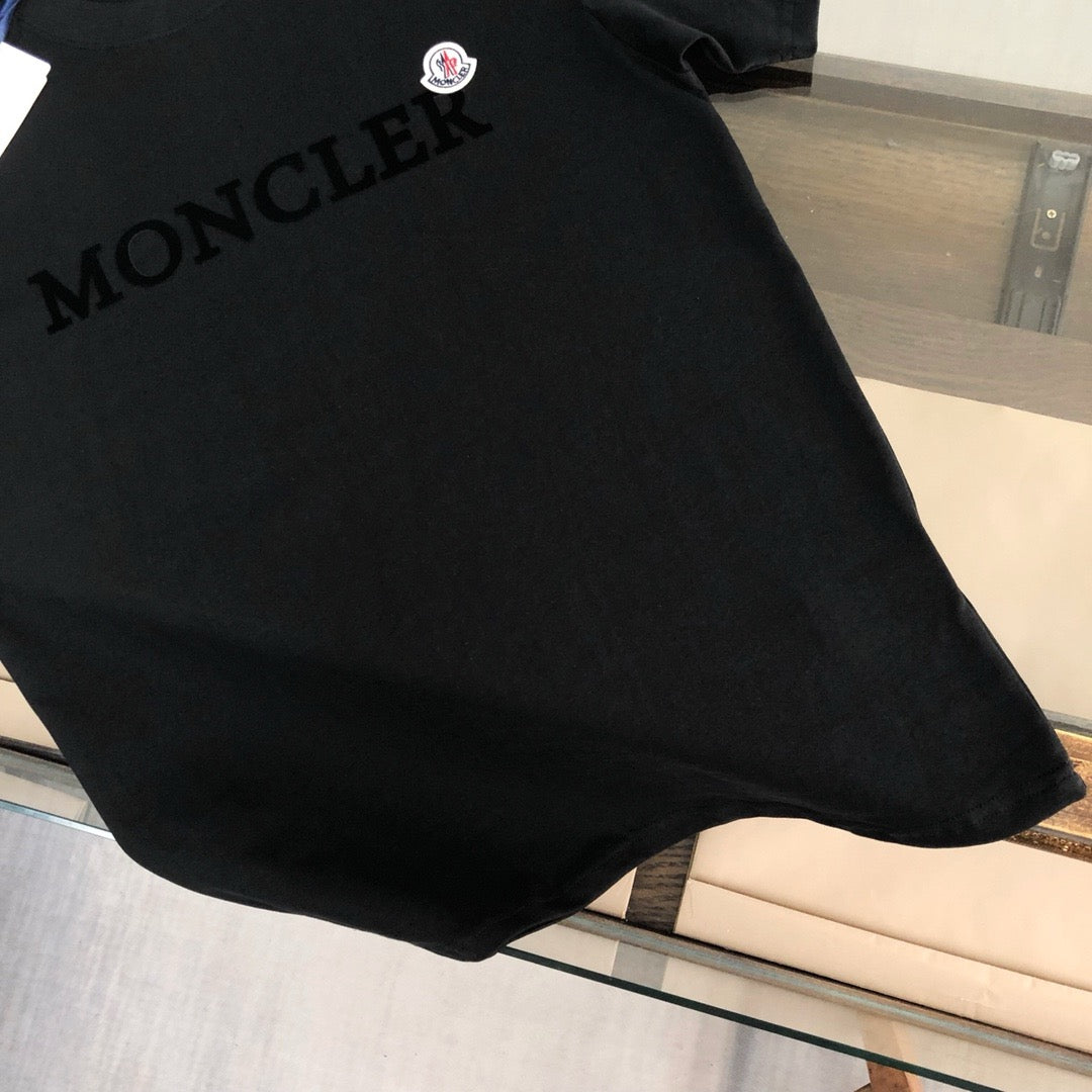 Moncler T-shirt