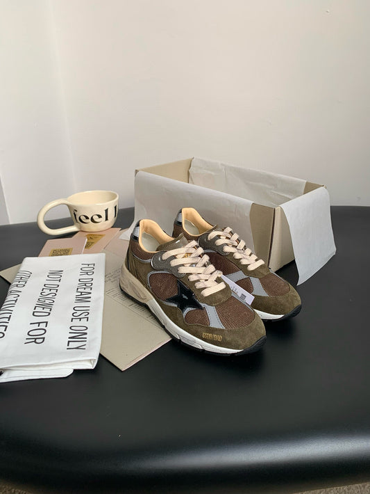 Golden Goose Sneaker