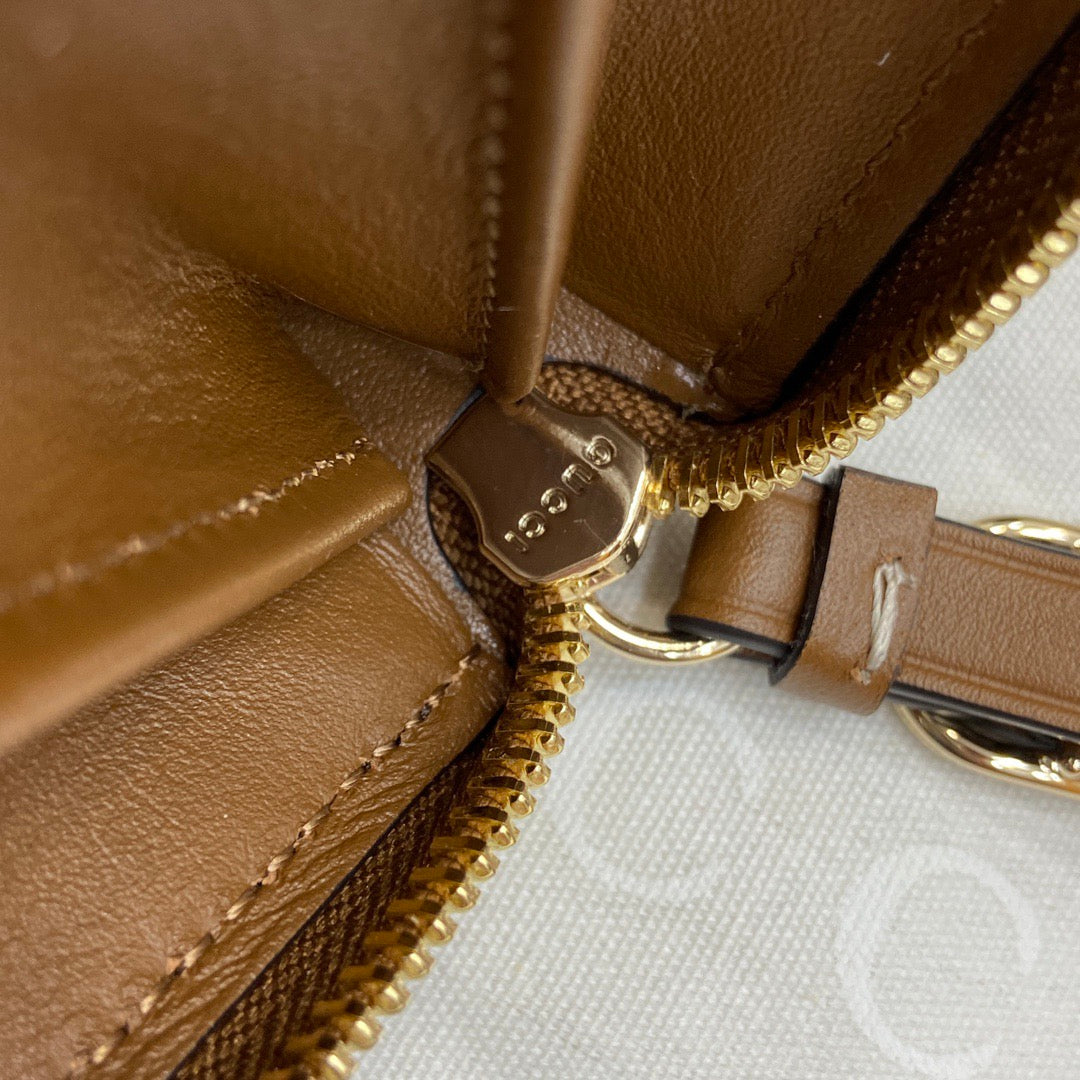 Gucci Long Zipped Wallet