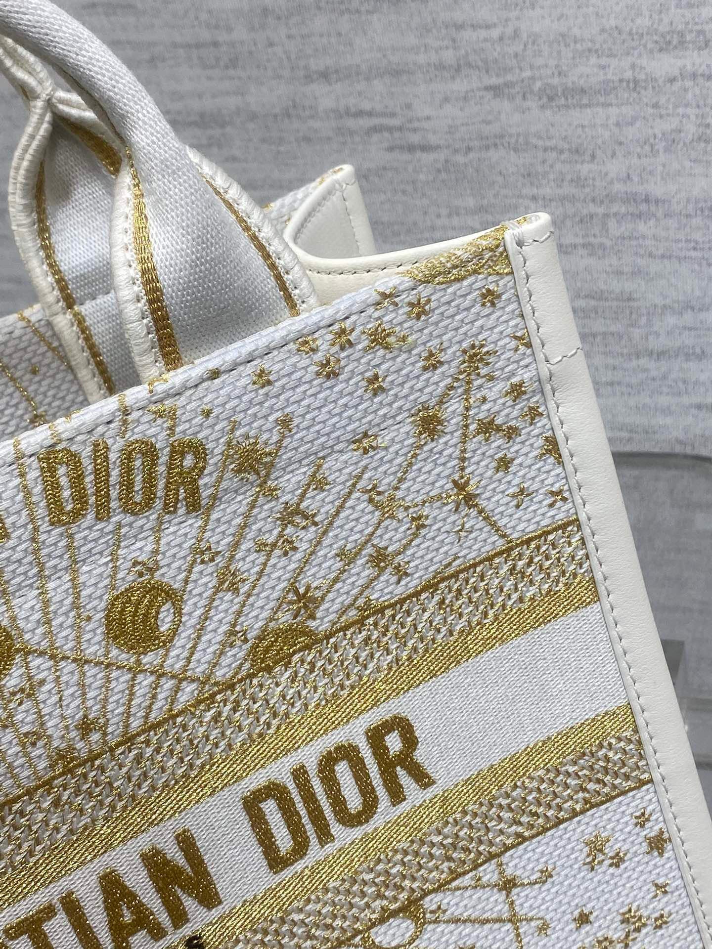 Dior Tote  26x12x21cm
