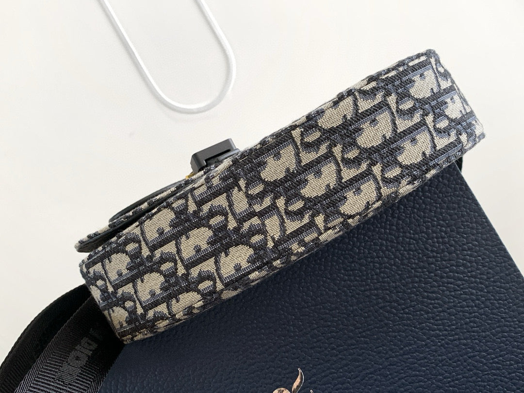 Dior Saddle Bag
