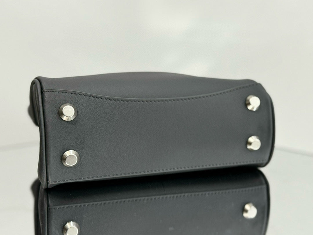 BLCG Rodeo Handbag 22x9.9x8.3cm
