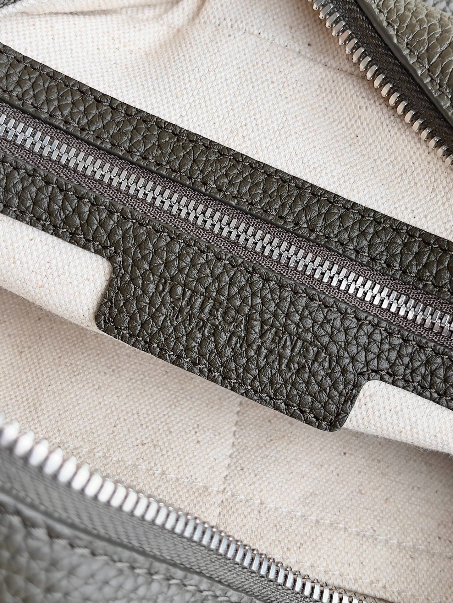 Bottega Veneta Messenger Bag