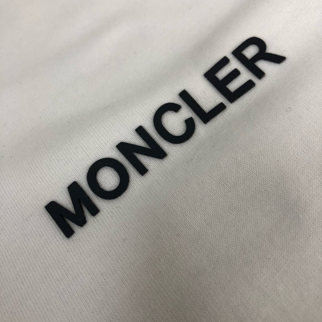 Moncler T-shirt