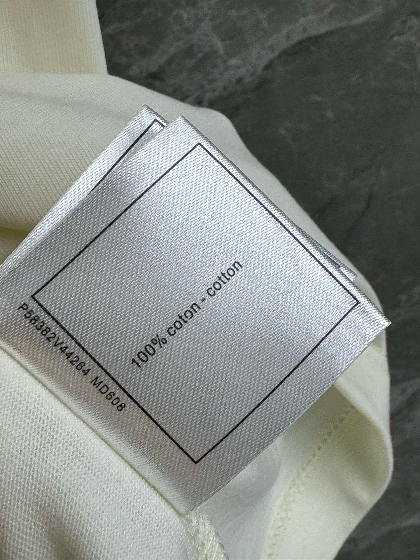 Chanel T-Shirt