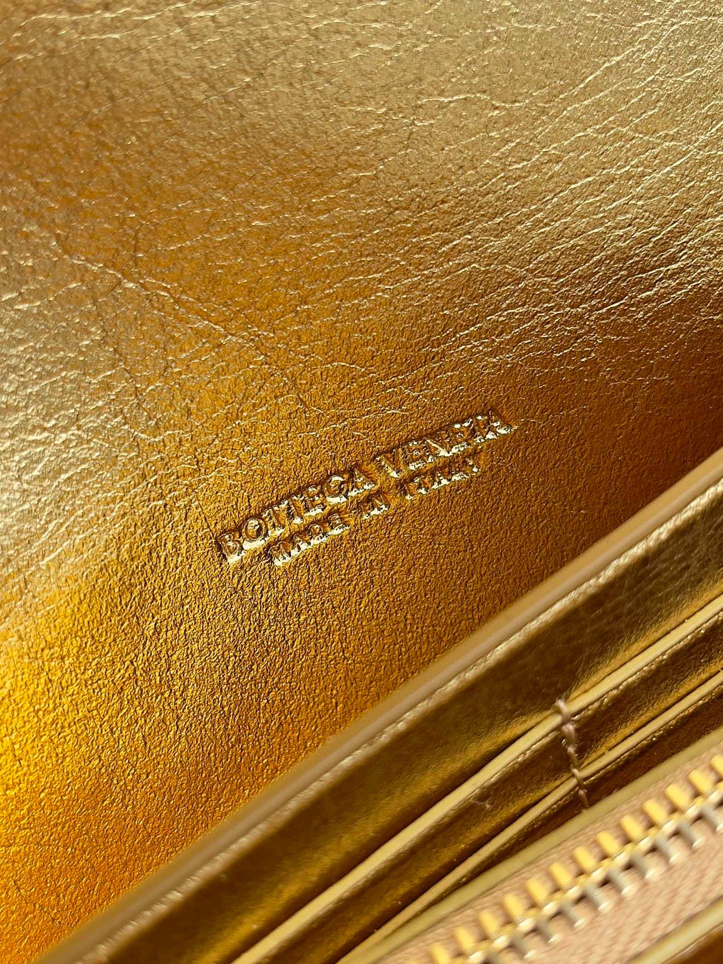 BV Andiamo Clutch Bag
 19x11.5x3cm