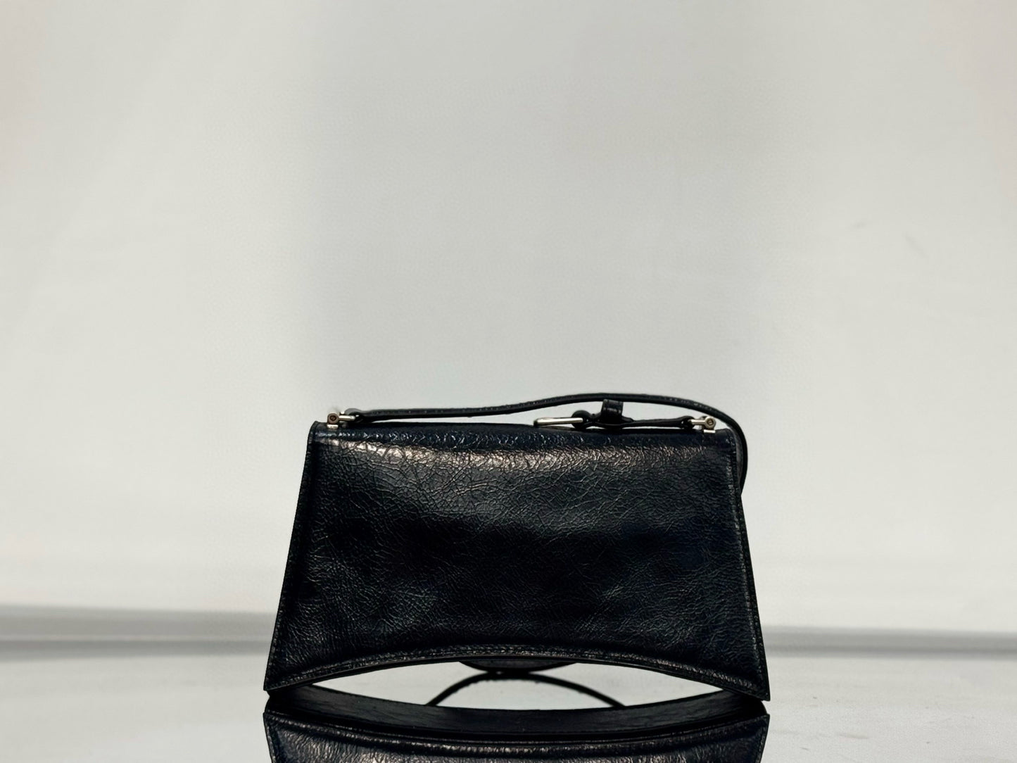 BLCG Crush Shoulder Bag
(25x15x8cm)