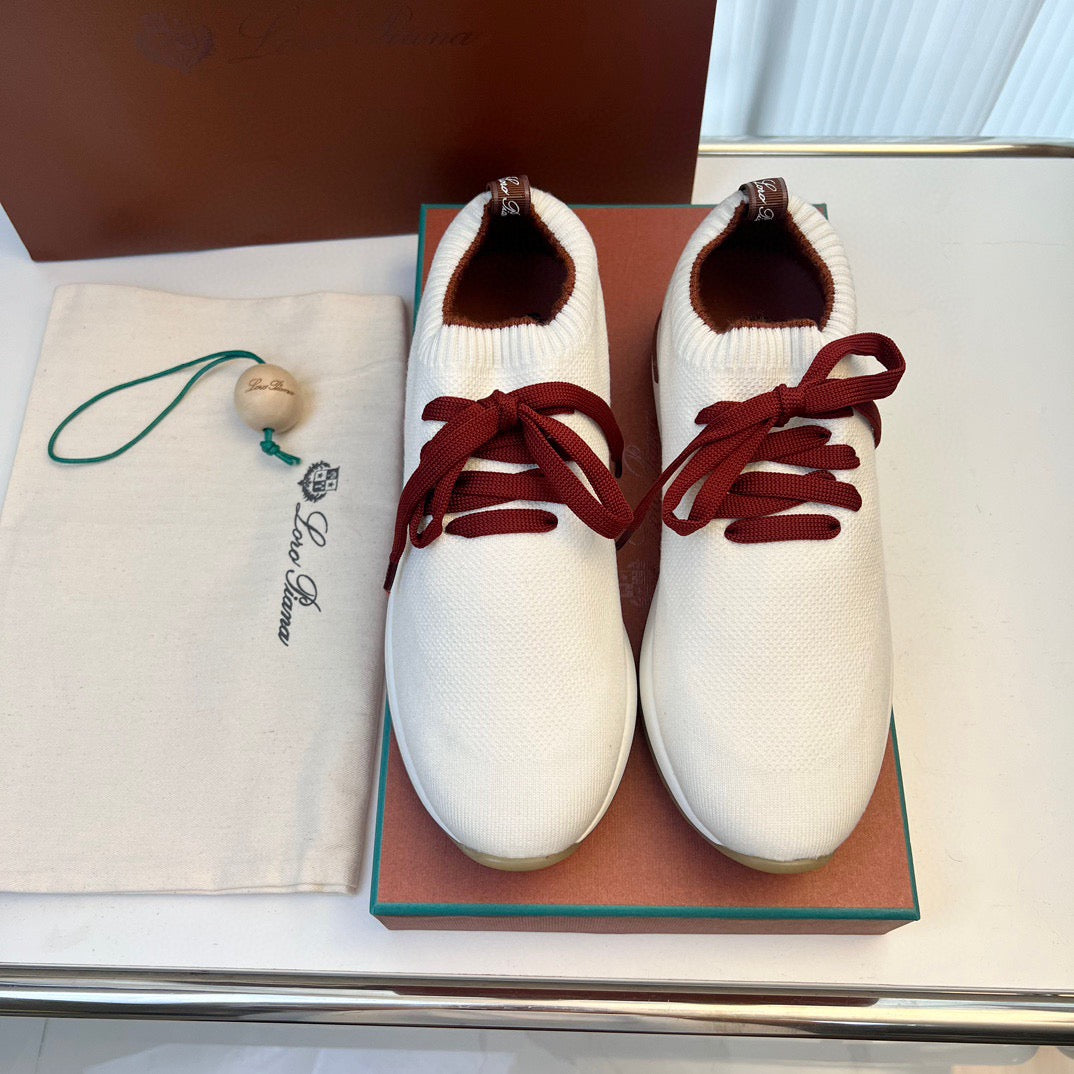 LP Sneakers