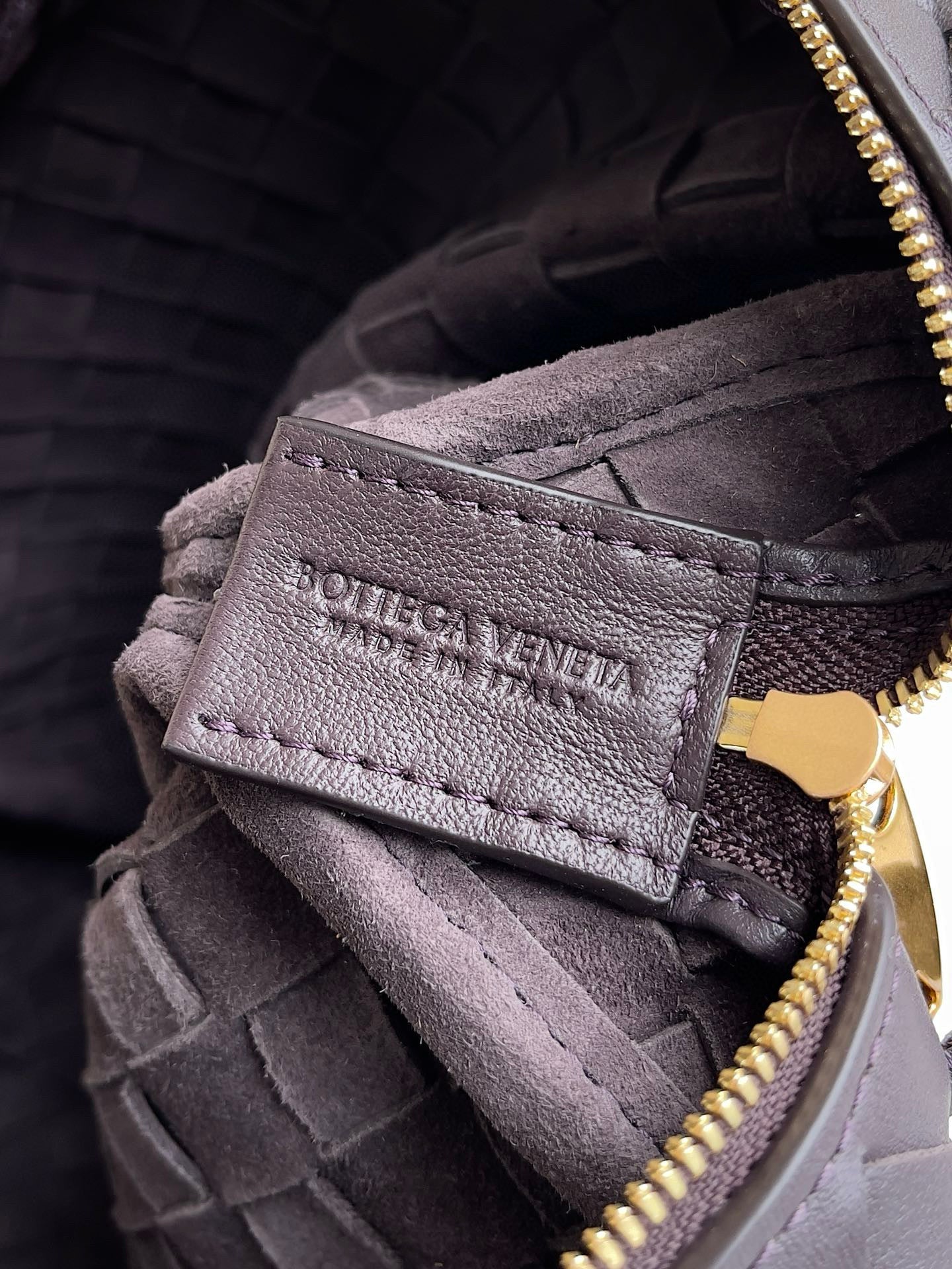 BV Intrecciato Loop Camera Bag