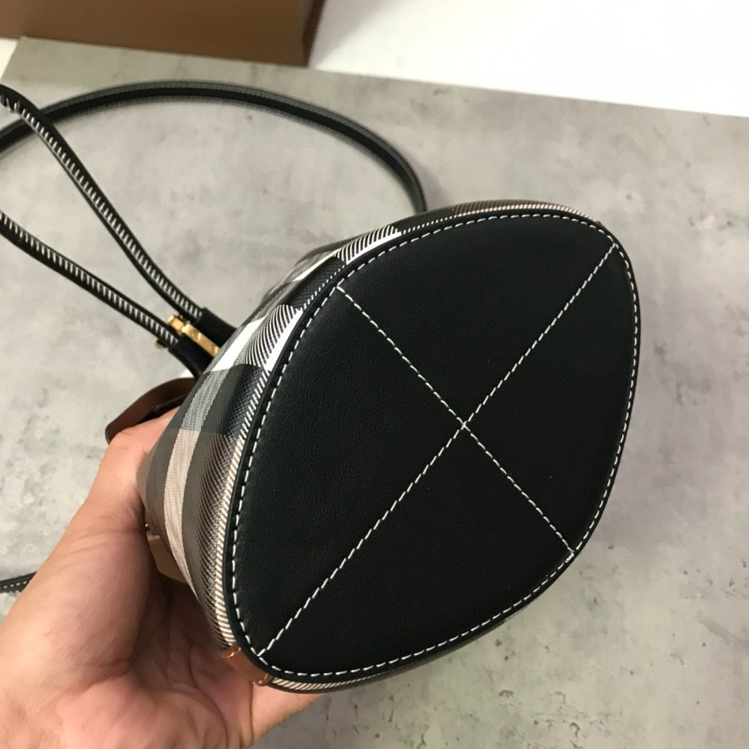 BBR Bucket Bag(16.5CM*11CM*18.5CM)