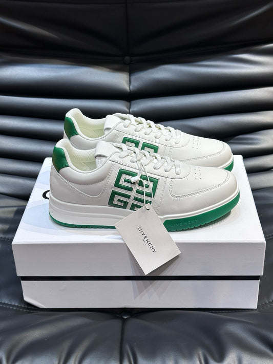 Givenchy Sneakers
