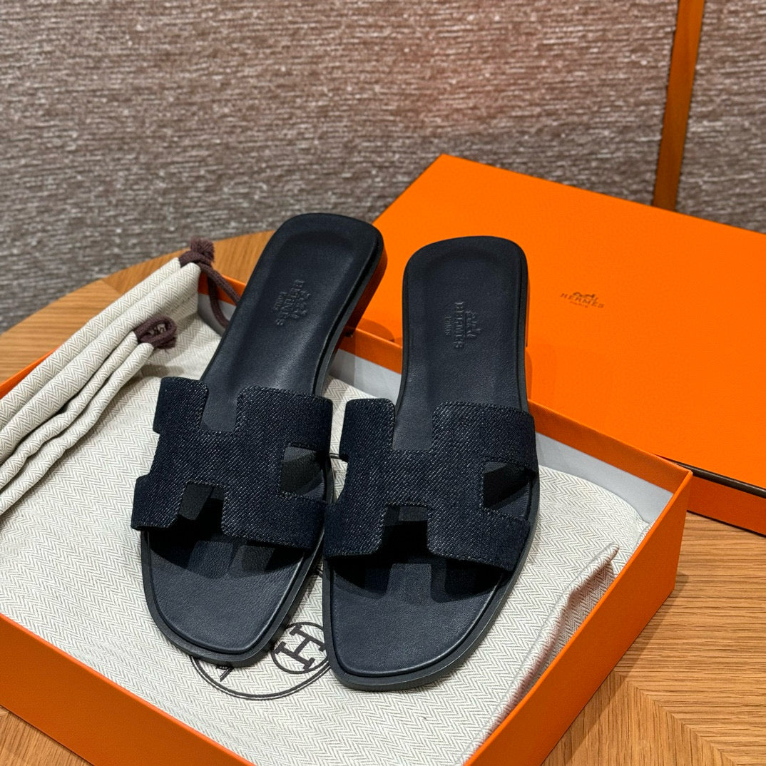 Hermes Slippers
