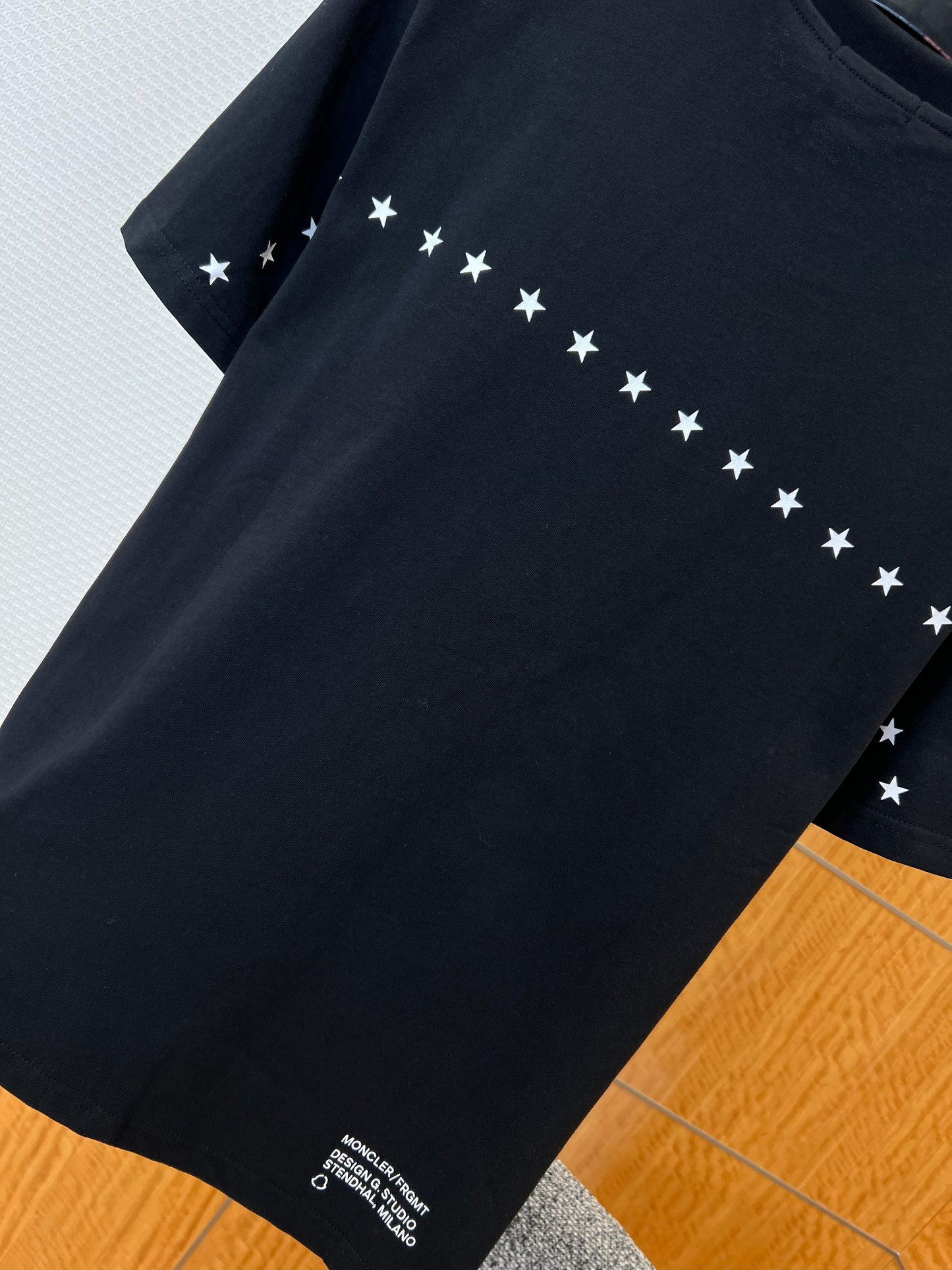 Moncler T-shirt