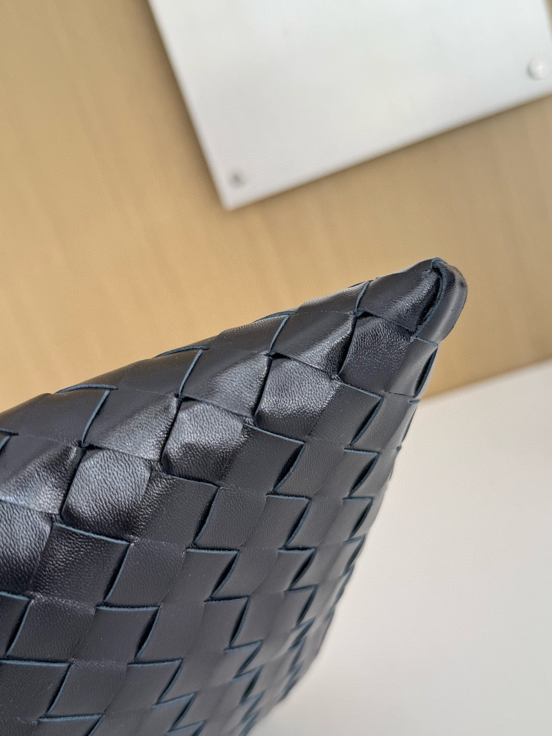 Bottega Veneta Hop Bag