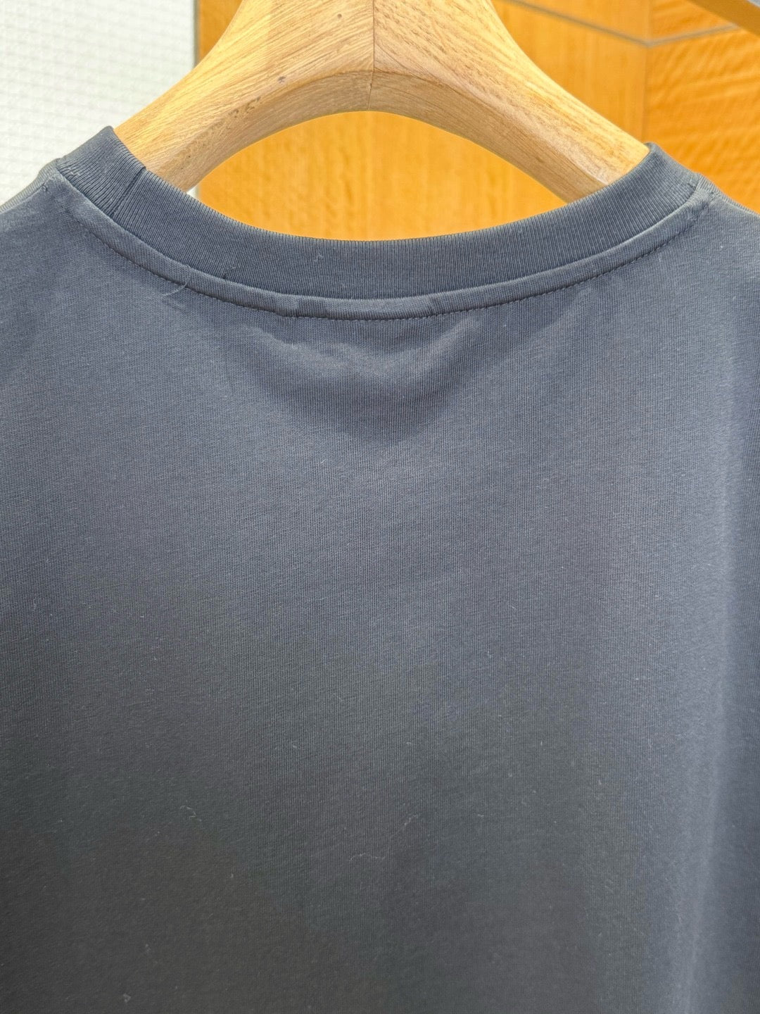Dior T-shirt