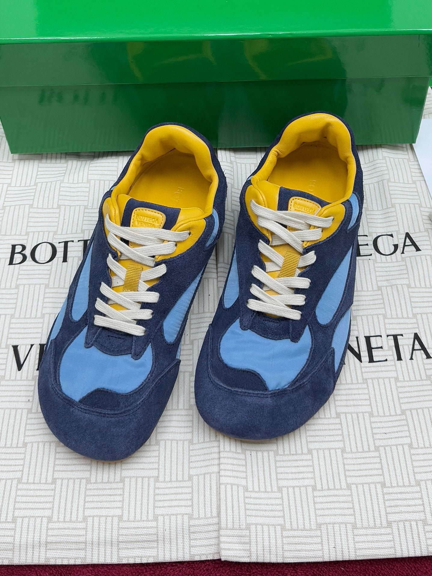 BV Sneakers