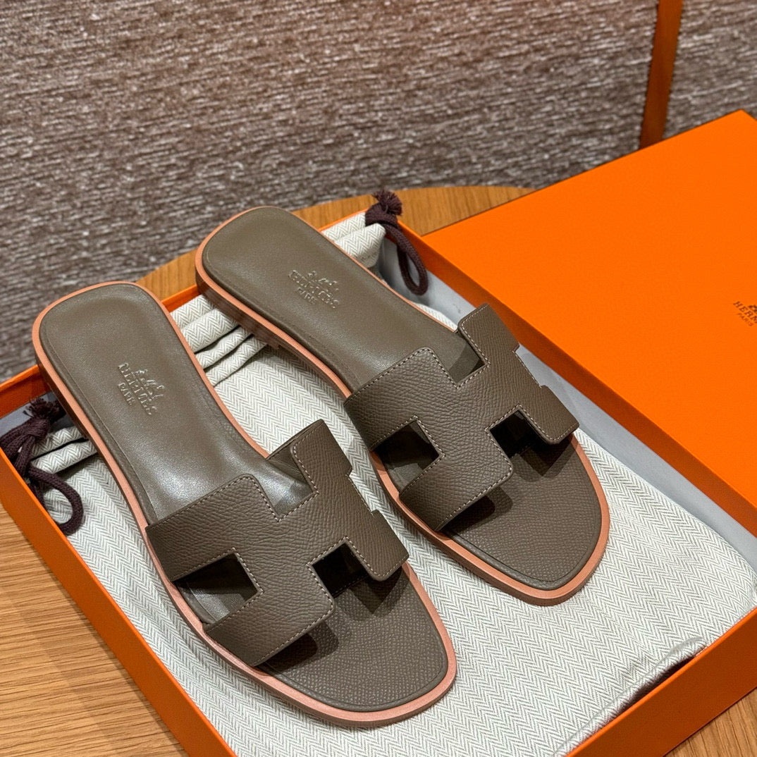 Hermes Slippers