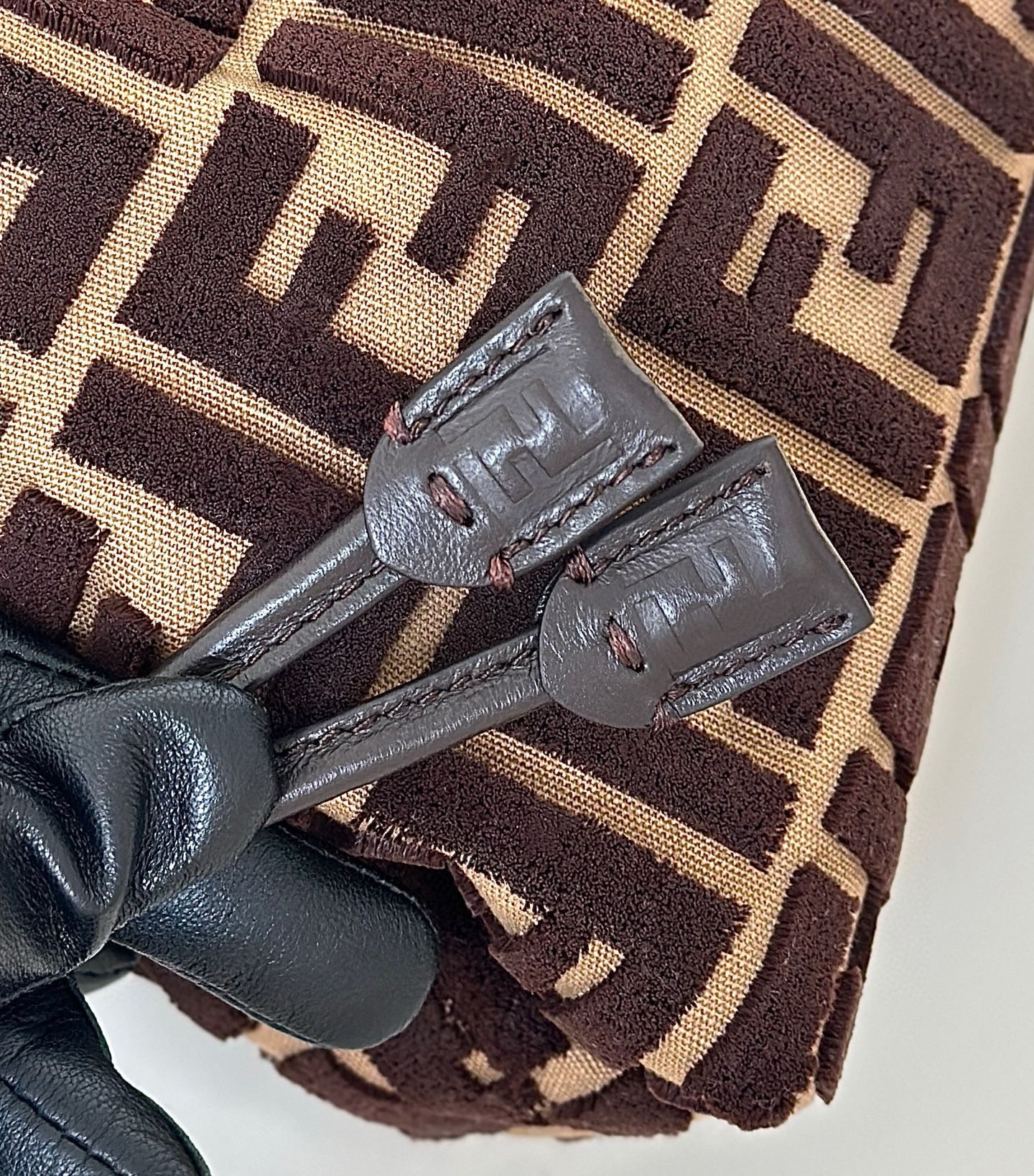 Fendi Mamma Baguette Bag (Medium)