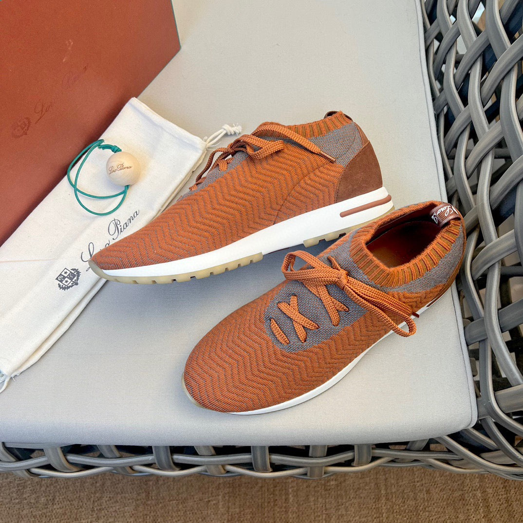 LP Sneakers