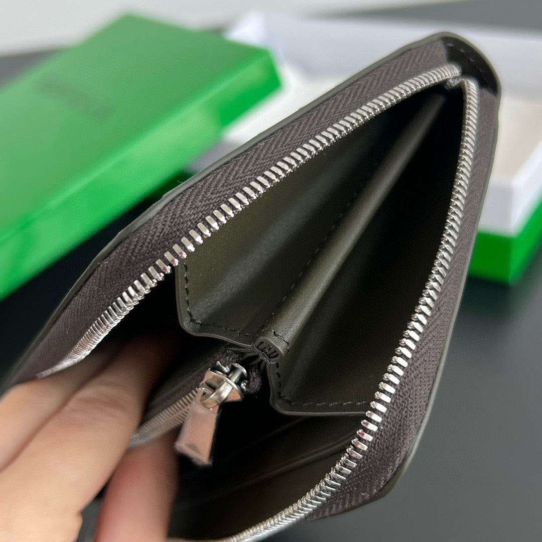 Bottega Veneta Long Zipped Wallet