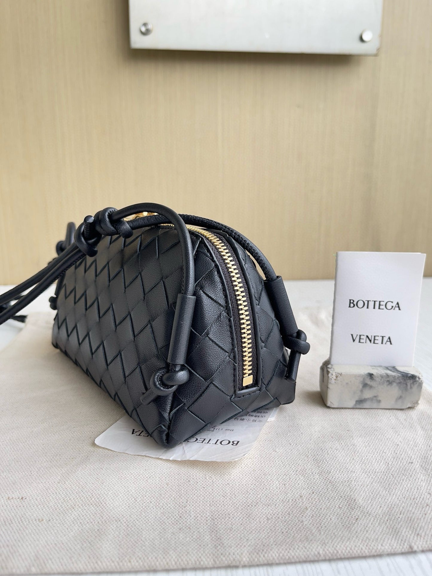 BV Intrecciato Concert Pouch Bag