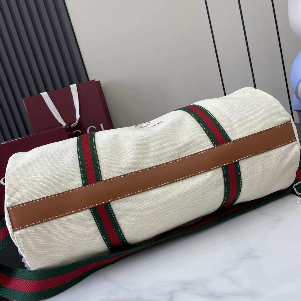 Gucci Duffle Bag 54x24x24CM