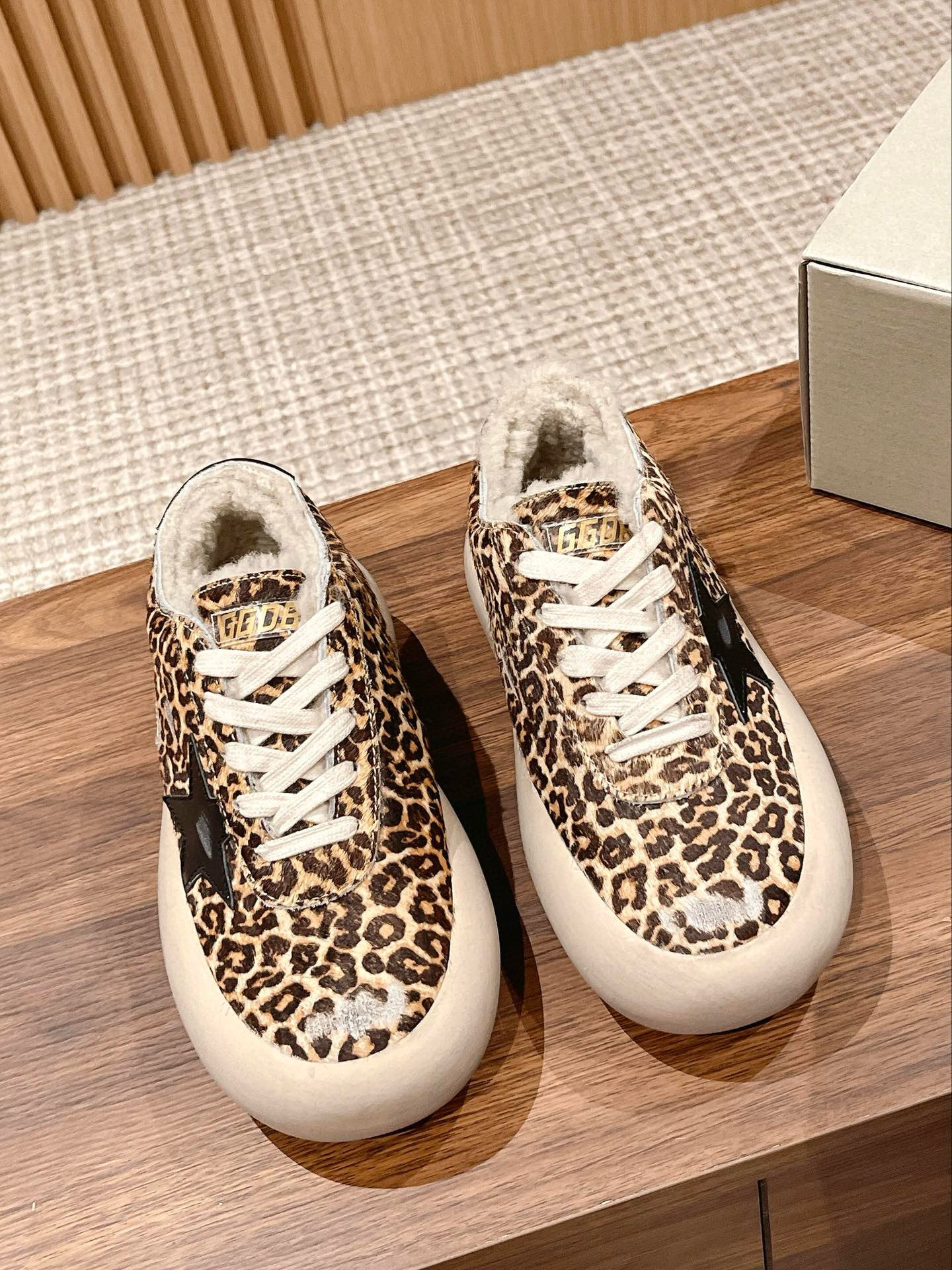 Golden Goose Sneaker