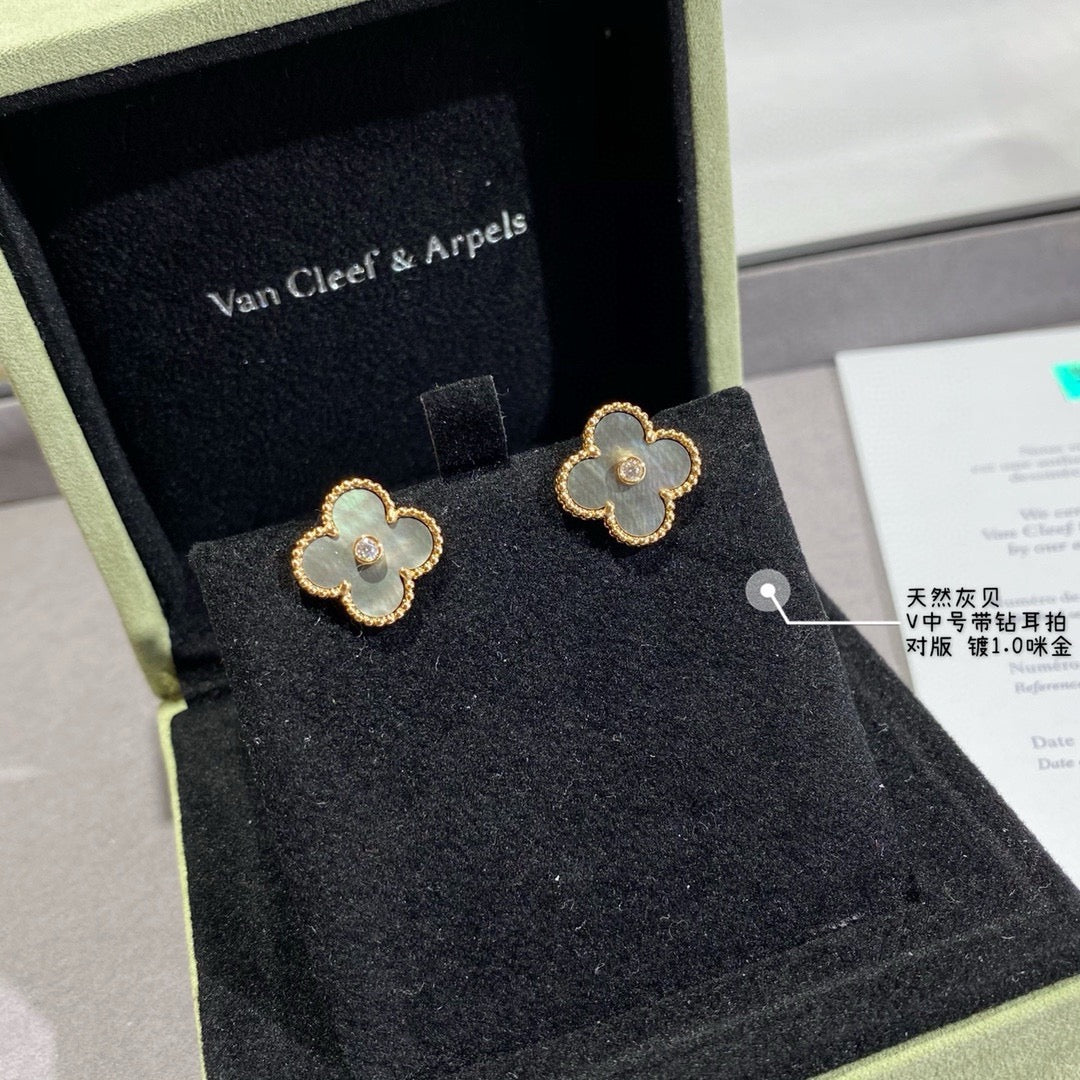 Van Cleef & Arpels Earrings