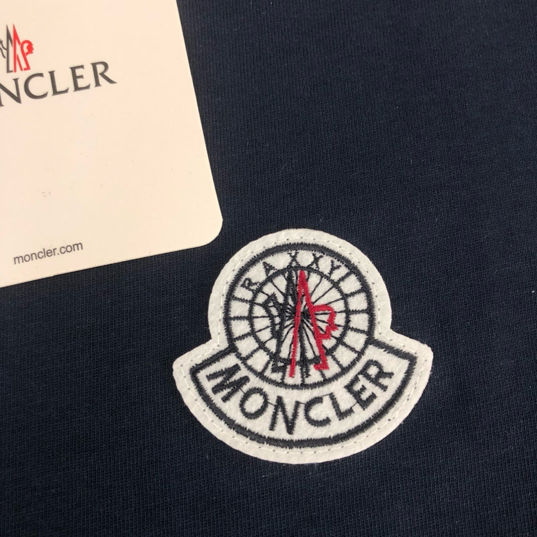 Moncler T-shirt