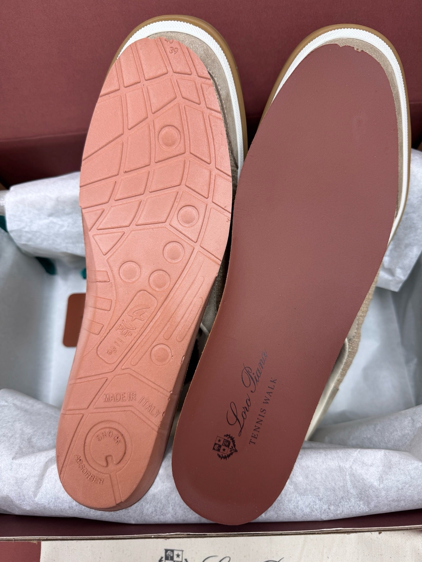 LP Sneaker