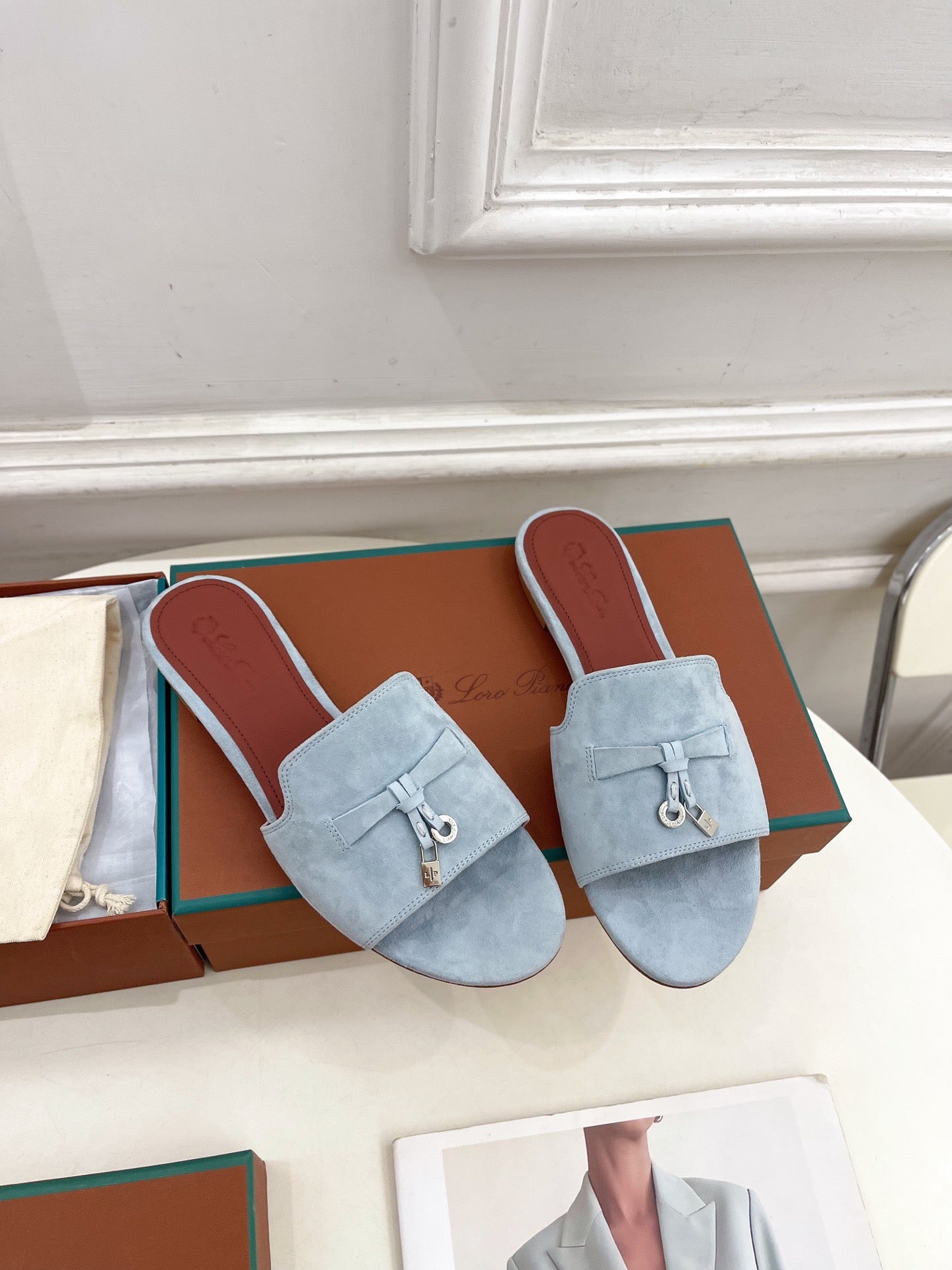 LP Sandals