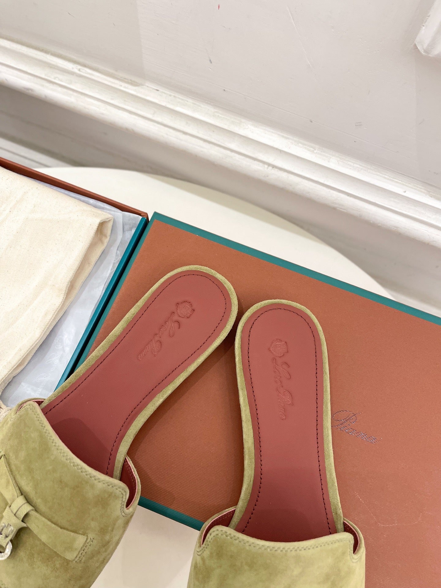 LP Sandals