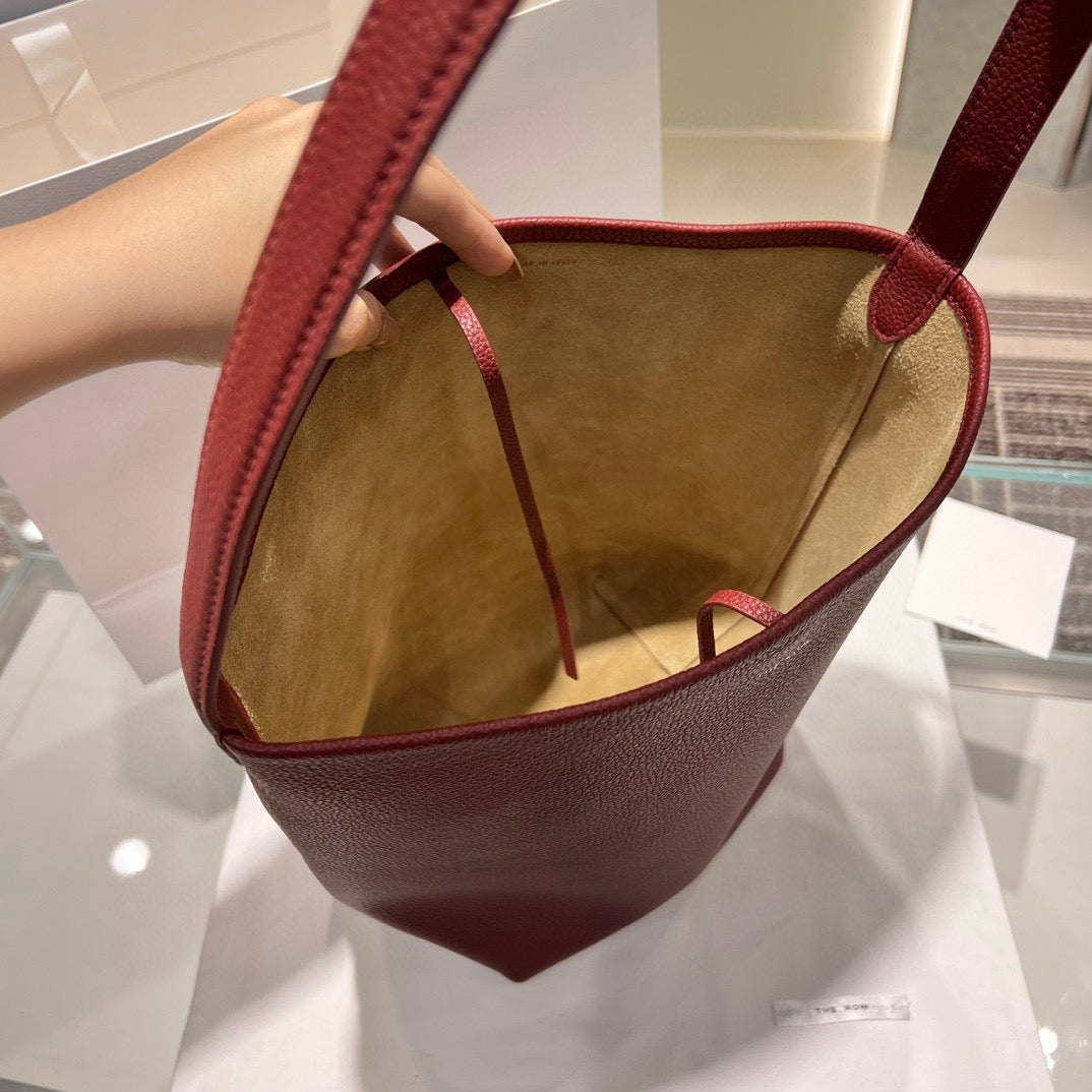 The Row Bucket Bag(30CM*28CM*15.5CM)