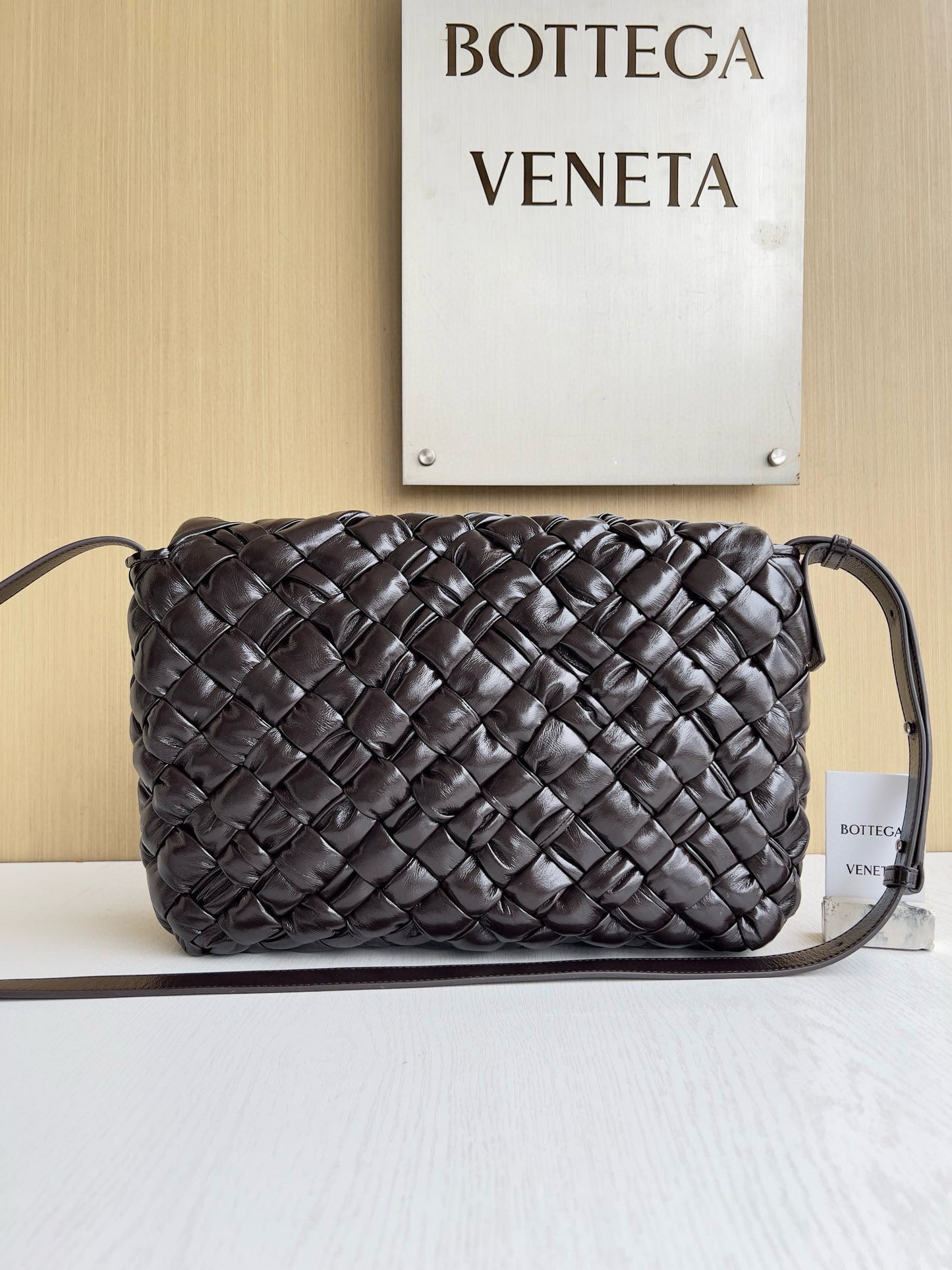 BV Foulard Rumple Messenger Bag